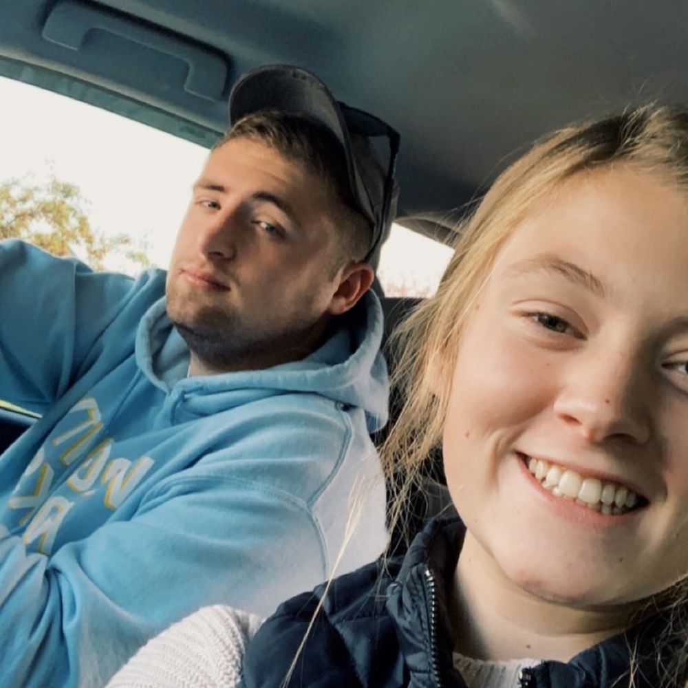 Meet your Posher, Olivia